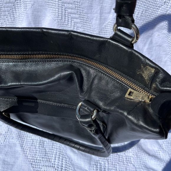 CAVALCANTI LEATHER SHOULDER BAG - Picture 11 of 16